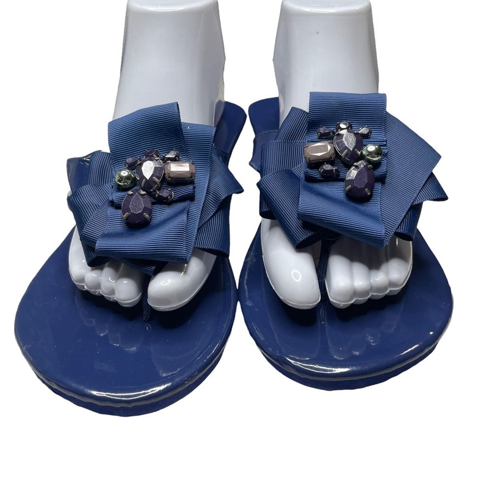 Simply Vera slippers size approximately 9